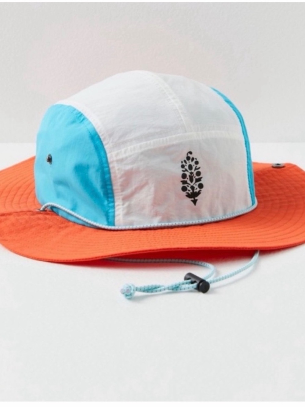 NEW FREE PEOPLE Bucket Hat - Ripstop and quick drying NWT
